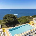 בית נופש Charming In With Pool *