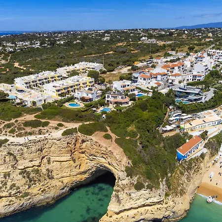 Сasa de vacaciones Charming In With Pool Benagil