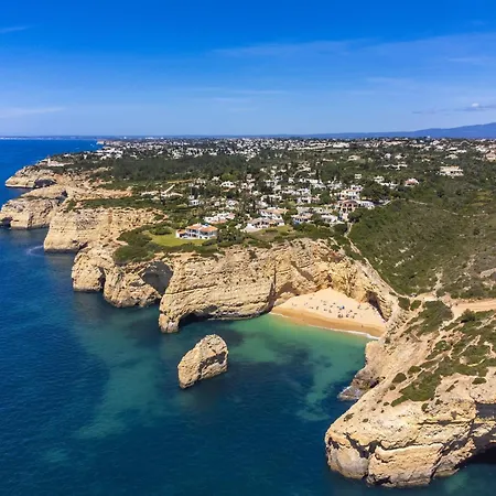 Charming In With Pool Benagil